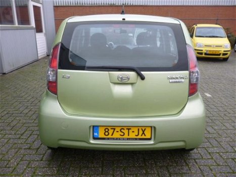 Daihatsu Sirion 2 - 1.3-16V Comfort AUTOMAAT+AIRCO - 1