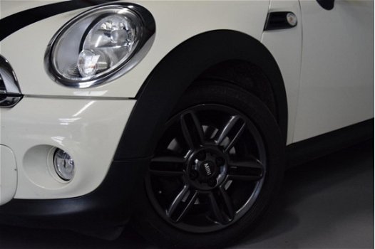 Mini Mini Clubman - 1.6 Cooper Chili AUTOMAAT [ELEK. SCHUIFDAK, LEDER INTERIEUR, CRUISE CONTROL, CLI - 1