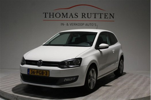 Volkswagen Polo - 1.2 Easyline 2011/ NAP/ Airco/ CV/ LM/ Sport Interieur/ Elek ramen + Spiegels/ Mis - 1