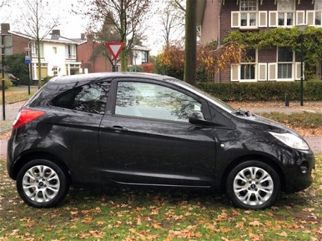 Ford Ka - 1.2 Titanium airco nieuwe velgen apk zeer netjes - 1