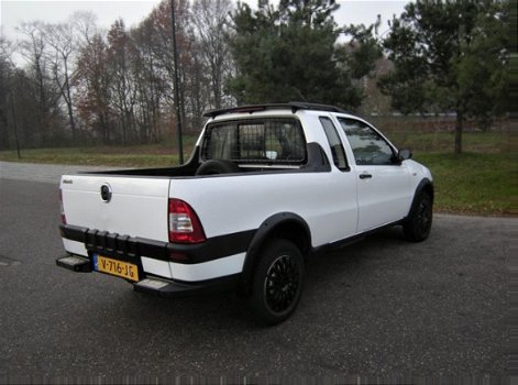 Fiat Strada Pick-up - Pick-up 1.3 MultiJet lang Adventure . Airco . Eleck ramen . nette auto - 1