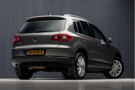 Volkswagen Tiguan - 1.4 TSI Sport&Style 4Motion (SCHUIFDAK, NAVIGATIE, CAMERA, LEDER, ELEK STOELEN, - 1