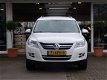 Volkswagen Tiguan - 1.4 TSI Sport&Style Navigatie, Trekhaak, Goed onderhouden - 1 - Thumbnail