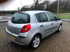 Renault Clio - 1.2-16V Business Line Airco/Apk/elek-ramen/Nap/isofix/Lmv/CV/CD