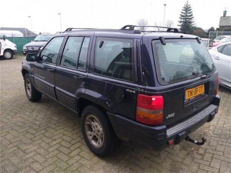 Jeep Grand Cherokee - 4.0i Laredo - 1