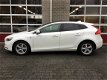 Volvo V40 - 2.0 D4 Ocean Race Business | NIEUW STAAT | AFN. TREKHAAK | - 1 - Thumbnail