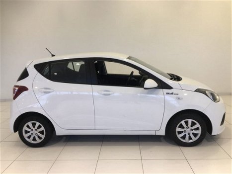 Hyundai i10 - 1.0i i-Motion Comf. Cruise | Climate | 1.000, - Slooppremie - 1