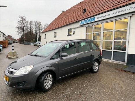 Opel Zafira - 2.2 Temptation 67..027 km Dealer onderhouden en in perfecte staat is op zoek naar jou - 1