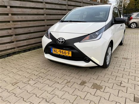 Toyota Aygo - 1.0 VVT-i x-now Airco / 6 Maand Bovag garantie - 1