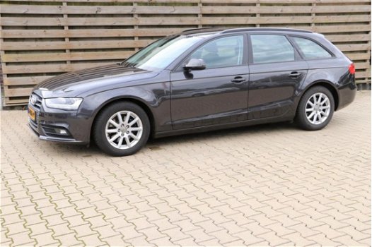 Audi A4 Avant - 2.0 TDI ultra Sport Edition 6 Maand Bovag garantie - 1