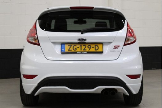 Ford Fiesta - 1.6 182pk ST2 Style pack |dealer-onderhouden|cruisecontrol|recaro|navigatie|verwarmde - 1