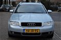 Audi A4 Avant - 2.0 MT AUT, YOUNGTIMER, NW APK, TREKHAAK, LM VELGEN' - 1 - Thumbnail