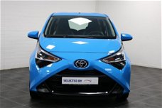 Toyota Aygo - 1.0 VVT-i x-cite [Camera + Lichtmetalen velgen]