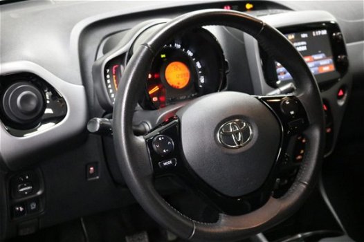 Toyota Aygo - 1.0 VVT-i x-cite [Camera + Lichtmetalen velgen] - 1