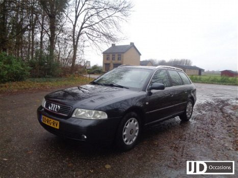 Audi A4 Avant - A4 2.4 Automaat - 1