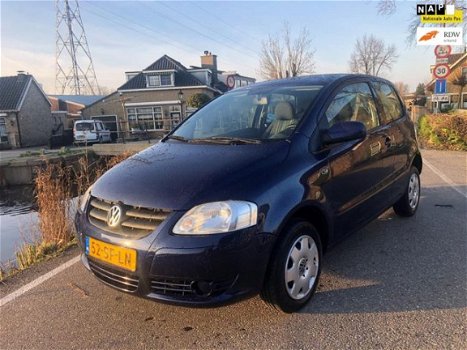 Volkswagen Fox - 1.2 BLAUW 2005 - 1