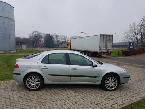 Renault Laguna - 1.8-16V Expression - 1