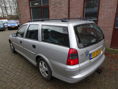 Opel Vectra Wagon - Station1.6i-16V GL - 1