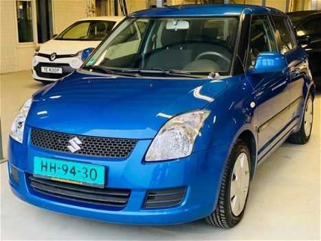 Suzuki Swift - 1.3 Base Airco, boekjes - 1