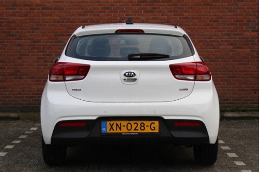 Kia Rio - 1.0 T-GDI 100pk DynamicLine / Navi / Cruise Control / Camera - 1