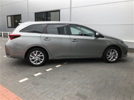 Toyota Auris Touring Sports - 1.8 Hybrid Navi Pano dak NL auto - 1