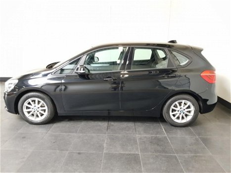 BMW 2-serie Active Tourer - 218i advantage parkeer- assist navigatie 1e eigenaar - 1