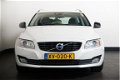 Volvo V70 - 2.0 D3 Kinetic leer led - 1 - Thumbnail