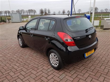 Hyundai i20 - 1.2i ActiveVersion met nieuwe koppeling - 1