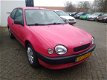 Toyota Corolla - 1.3 XLi AUTOMAAT AANGEPAST VOOR INVALIDE KAN ER UIT SUPER MOOIE AUTO EN GOEDKOOP - 1 - Thumbnail