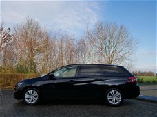 Peugeot 308 SW - Panorama Navi Camera Leder Panorama Navi Camera