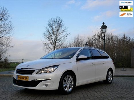 Peugeot 308 SW - 1.6 BlueHDi Executive Pack Panorama Navi Camera - 1