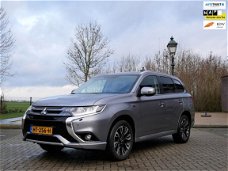 Mitsubishi Outlander - 2.0 PHEV Hybrid 4X4 Instyle Leder Xenon Navi Camera Panorama