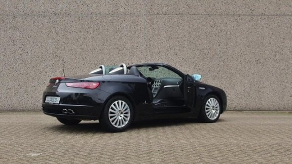 Alfa Romeo Spider - 2.2 JTS Exclusive - 1