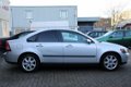 Volvo S40 - 2.4 Kinetic - 1 - Thumbnail