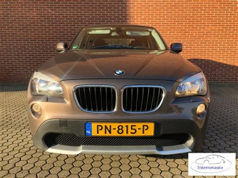 BMW X1 - sDrive18d Business+ - 1