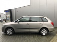 Skoda Fabia - 1.6 16V Ambiente|Automaat|*Airco*|Cruise|NAP|Trekhaak|NL Auto