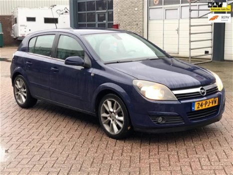 Opel Astra - 2.0 T Elegance APK 07-2020 - 1