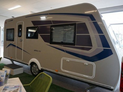 CARAVELAIR ARTICA 492 ENKELE BEDDEN - 1