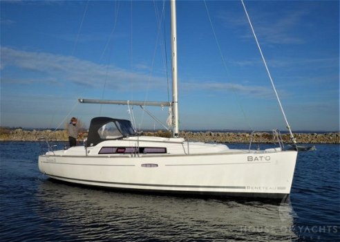 Beneteau Oceanis 31 - 1