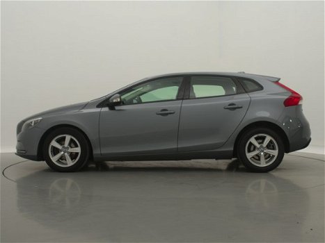 Volvo V40 - 1.6 D2 Momentum Business / NAVI / AIRCO-ECC / CRUISE CTR. / PDC / ELEK. PAKKET - 1