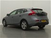 Volvo V40 - 1.6 D2 Momentum Business / NAVI / AIRCO-ECC / CRUISE CTR. / PDC / ELEK. PAKKET - 1 - Thumbnail