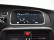 Volvo V40 - 1.6 D2 Momentum Business / NAVI / AIRCO-ECC / CRUISE CTR. / PDC / ELEK. PAKKET - 1 - Thumbnail