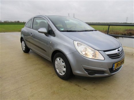 Opel Corsa - 1.2-16V Essentia clima - 1