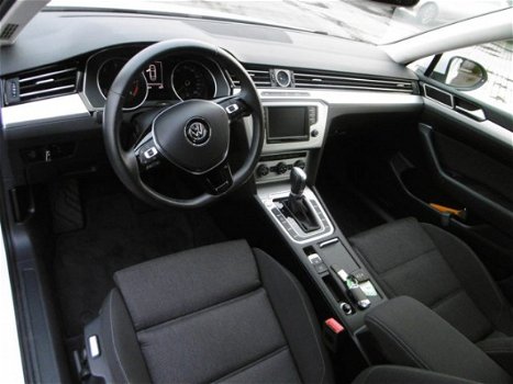 Volkswagen Passat - 1.6 TDI Comfortline - 1