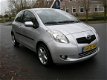 Toyota Yaris - 1.3 16V VVT-I LINEA SOL AUTOMAAT+Airco - 1 - Thumbnail