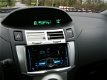 Toyota Yaris - 1.3 16V VVT-I LINEA SOL AUTOMAAT+Airco - 1 - Thumbnail