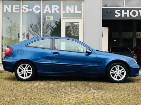 Mercedes-Benz C-klasse Sportcoupé - 180 K. Automaat, Leer, Achterruitrij Camera., Navi, Zeer Mooi - 1