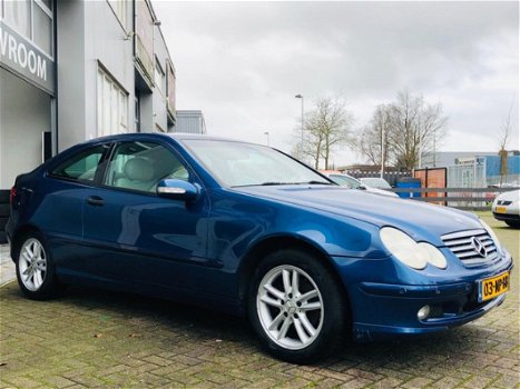 Mercedes-Benz C-klasse Sportcoupé - 180 K. Automaat, Leer, Achterruitrij Camera., Navi, Zeer Mooi - 1