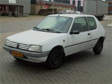 Peugeot 205 - 1.4 Génération Nap Nieuwe apk