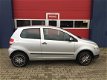 Volkswagen Fox - 1.2 Trendline MOOIE SPORTIEVE FOX MET WEINIG KM NL AUTO MET AIRCO LM VELGEN ETC ETC - 1 - Thumbnail